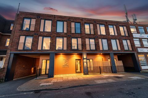 1 bedroom flat for sale, Field End Road, Ruislip, HA4