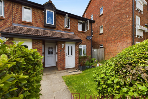 1 bedroom flat for sale, Rabournmead Drive, Northolt, UB5