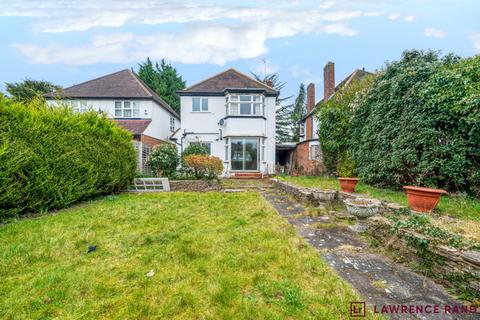 3 bedroom detached house for sale, St. Lawrence Drive, Pinner, HA5