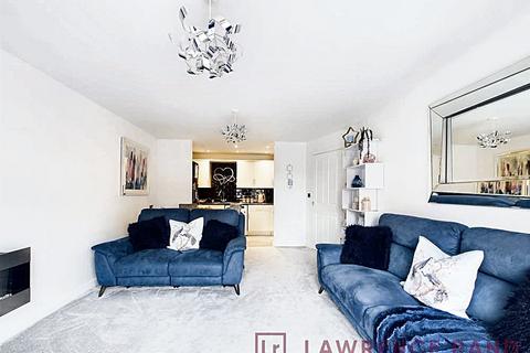 1 bedroom flat for sale, Pembroke Road, Ruislip, Middlesex, HA4