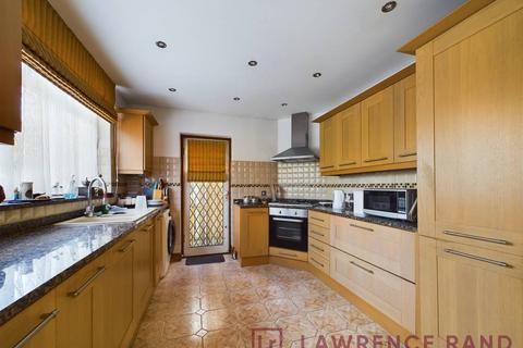 16 West Hatch Manor, Ruislip, HA4 8QT