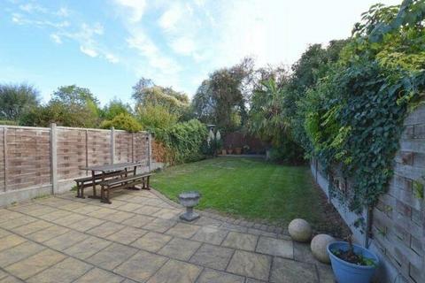 3 bedroom semi-detached house for sale, Parkfield Crescent, Ruislip, HA4