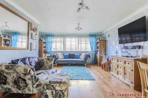 36 Willow Tree Close, Ickenham, Uxbridge, UB10 8RD