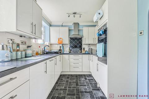 36 Willow Tree Close, Ickenham, Uxbridge, UB10 8RD