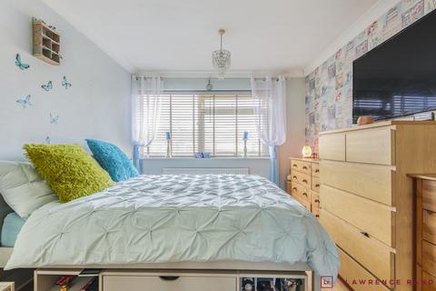 36 Willow Tree Close, Ickenham, Uxbridge, UB10 8RD