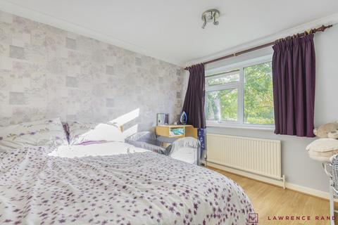 36 Willow Tree Close, Ickenham, Uxbridge, UB10 8RD