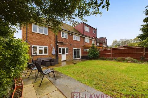 54 Acacia Avenue, Ruislip, HA4 8RG