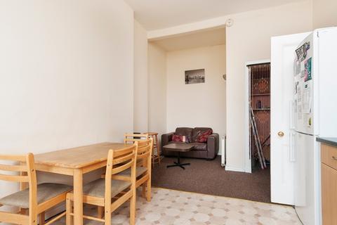 3 bedroom flat to rent, 2310L – Morningside Road, Edinburgh, EH10 4QP