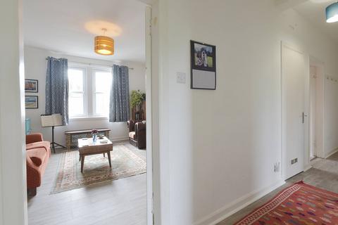 3/6 St. Clair Avenue, Edinburgh, EH6 8JS