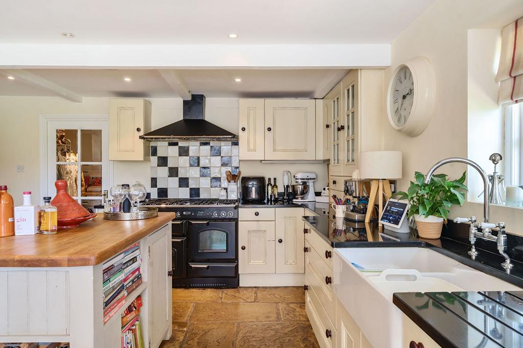 Kitchen / Breakfast Room