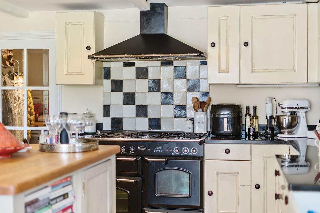 Kitchen / Breakfast Room
