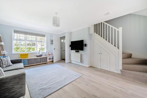33 Chapel Walk, Coulsdon, CR5 1NZ