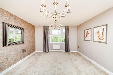 5 Arundel Drive, Grantham, NG31 8WN