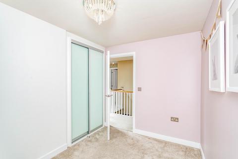 5 Arundel Drive, Grantham, NG31 8WN