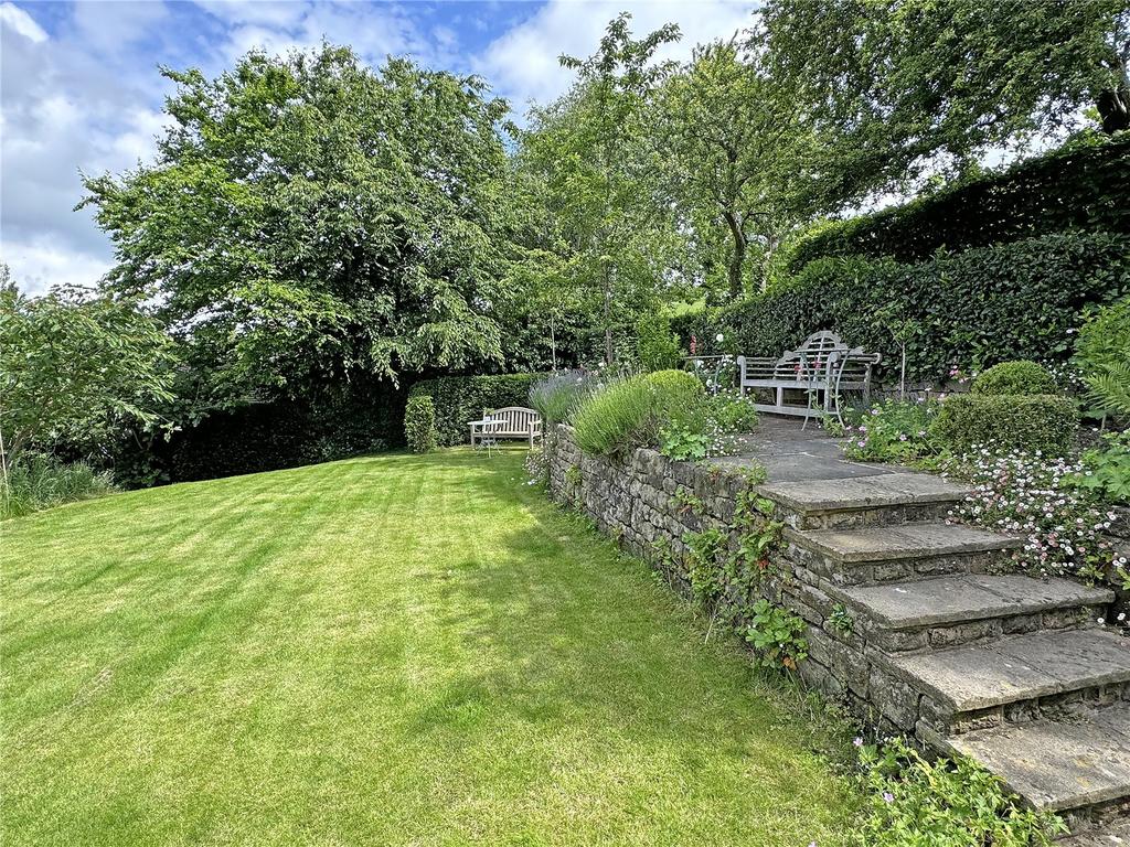 Garden To North