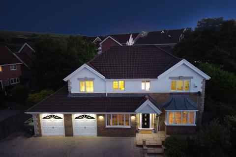 5 bedroom detached house for sale, Graig Y Mynydd, Gelliseren, Tonyrefail, CF39 8FD