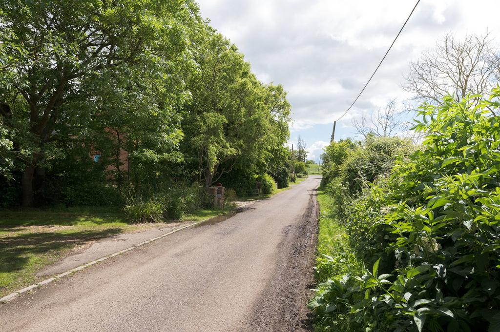Wood End Lane