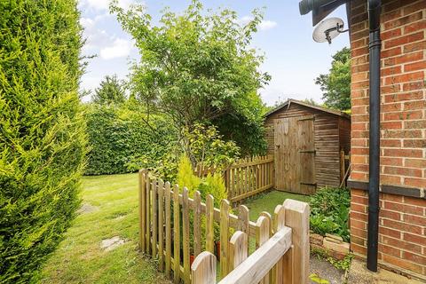 2 bedroom detached bungalow for sale, Henley on Thames,  Berkshire,  RG9