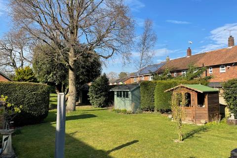 2 bedroom detached bungalow for sale, Henley on Thames,  Berkshire,  RG9