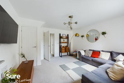3 bedroom semi-detached house for sale, Zoffany Place, Hemel Hempstead, Hertfordshire, HP2