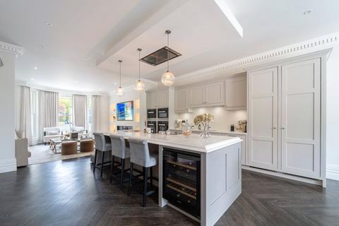 Mulberry House Stokesheath Road, Oxshott, Leatherhead, KT22 0PZ