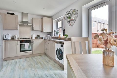 3 bedroom end of terrace house for sale, School Lane, Kingswood, Hull, HU7 3JQ