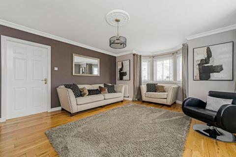 39 Alloway Drive, Kirkcaldy, KY2 6DX