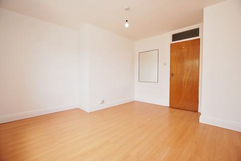 1 bedroom apartment to rent, Mulberry Court, Guildford, Surrey, GU4