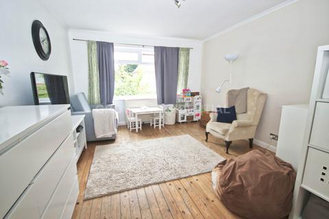 1 bedroom flat to rent, Sycamore Grove, New Malden
