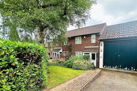 3 bedroom semi-detached house for sale, Merlin Close, Thornhill, Cardiff, CF14