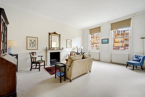 3 bedroom flat for sale, Roland Gardens, London