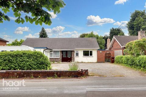 3 bedroom detached bungalow for sale, Rectory Road, Leicester