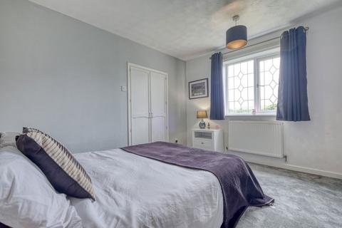14 Brookfield Close, Hunt End, Redditch, B97 5LL