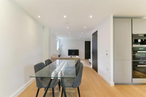 3 bedroom flat to rent, Sandon Court, Davenant Street, London, E1