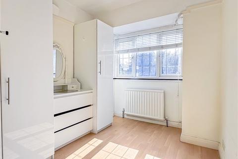 14 Egerton Road, Twickenham, TW2 7SH