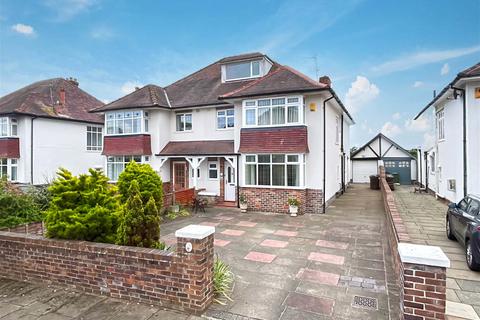 5 bedroom semi-detached house for sale, Welwyn Avenue, Southport PR8