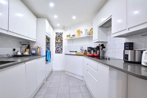 2 bedroom apartment to rent, Thistley Court, Glaisher Street, London, SE8