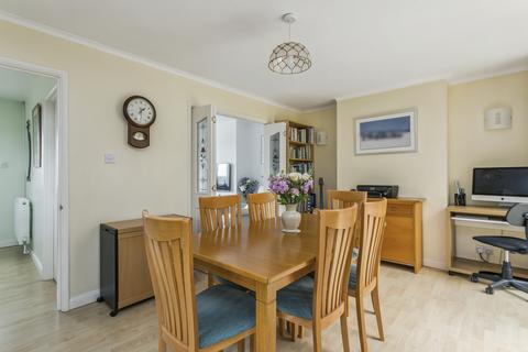 37 Barnhill Road, Marlow, SL7 3EY