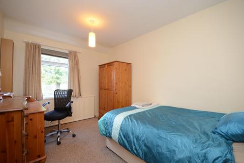 2 bedroom terraced house to rent, Derwent Avenue, York, YO10