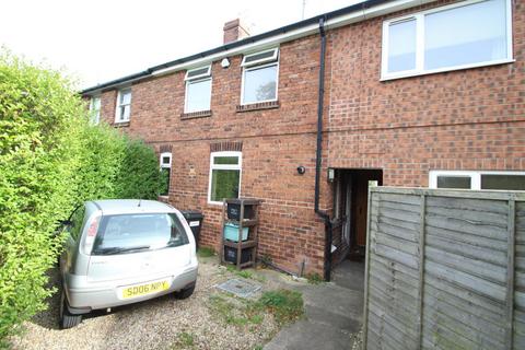 2 bedroom terraced house to rent, Derwent Avenue, York, YO10