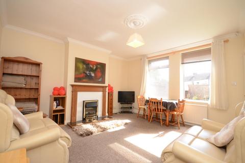 2 bedroom terraced house to rent, Derwent Avenue, York, YO10