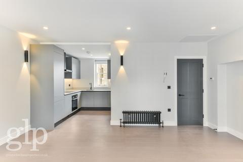 Studio to rent, Shaftesbury Avenue,  Soho, W1D 6ND
