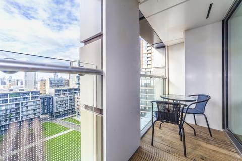 3 bedroom apartment to rent, Lincoln Plaza, Canary Wharf, London, E14