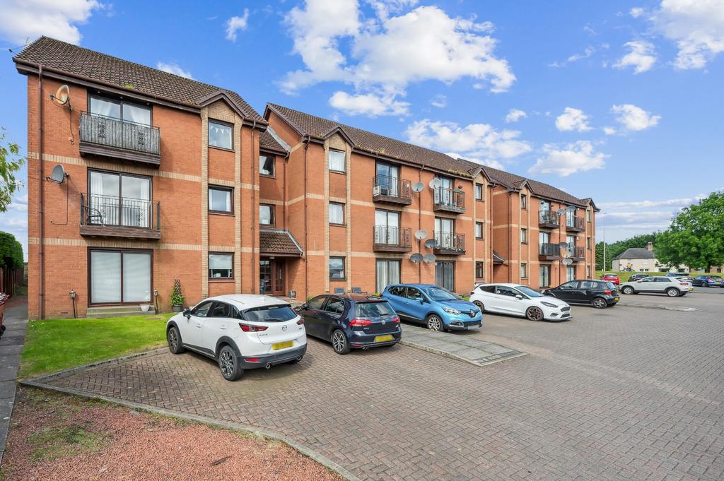 Grove Crescent, Falkirk, Stirling... 2 bed flat - £895 pcm (£207 pw)