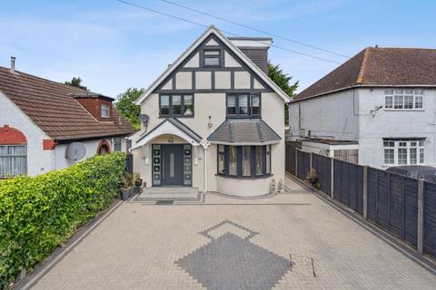 5 bedroom detached house for sale, Downs Road, Langley