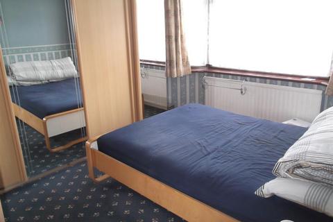 689 Honeypot Lane, Stanmore, HA7 1JE