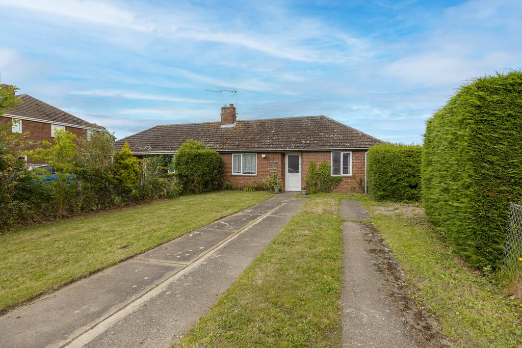 Norfolk Road, Beccles NR34 2 bed semidetached bungalow for sale £250,000