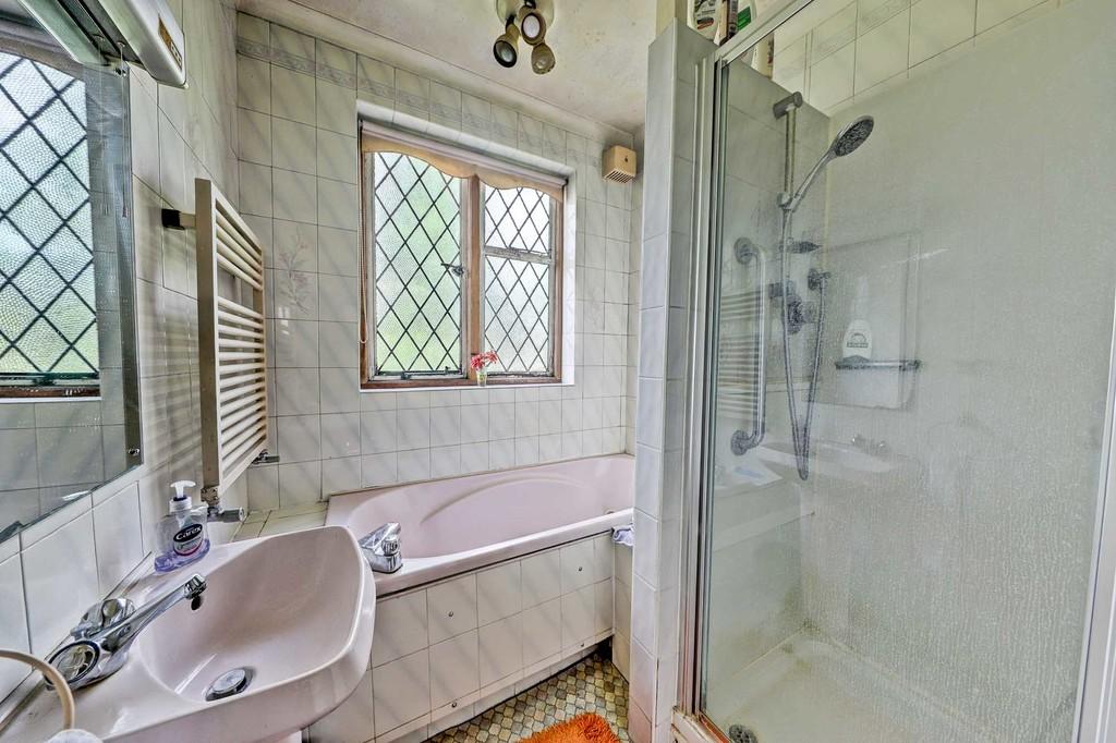 22 Eastcote Road (16) 1