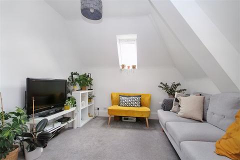 1 bedroom flat for sale, Nightingale Road, Guildford, GU1