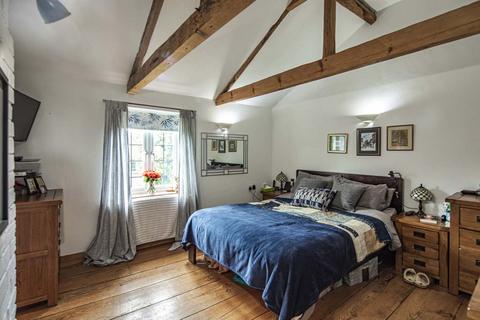 3 The Triangle, Upper Basildon, Reading, RG8 8LX